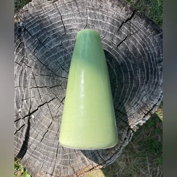 Vase - Picture 5 of 9